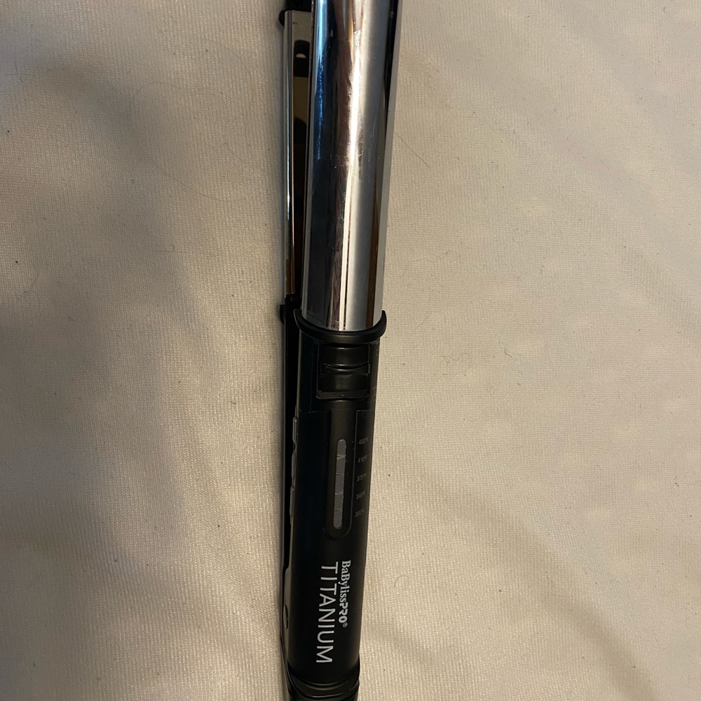 Babyliss PRO Titanium Flat Iron 1 inch